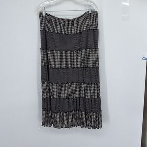 Style & Co Large Nwt Black and Cream Tiered Maxi Skirt